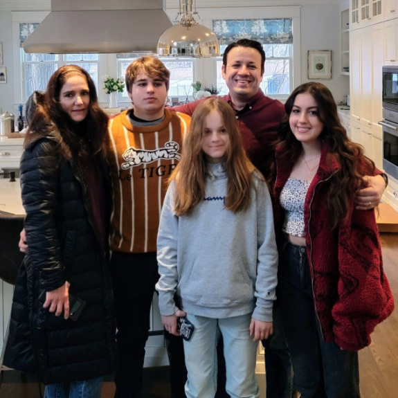 Lindy Theron with her family