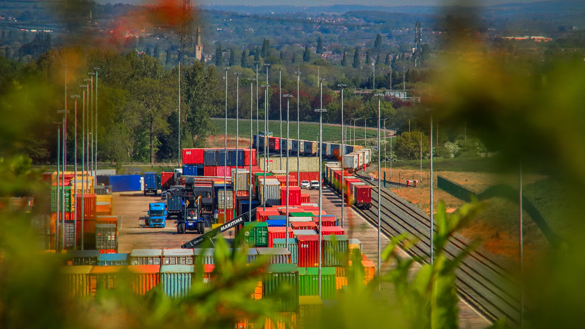 Transporte intermodal y transporte multimodal