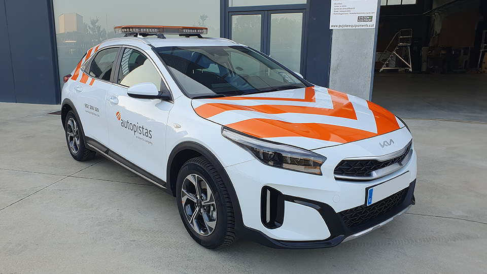 autopistas vehicle in parking