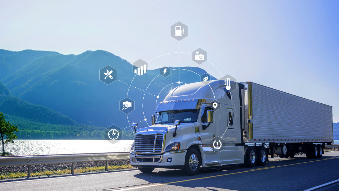 Carretera con vehiculos circulando.