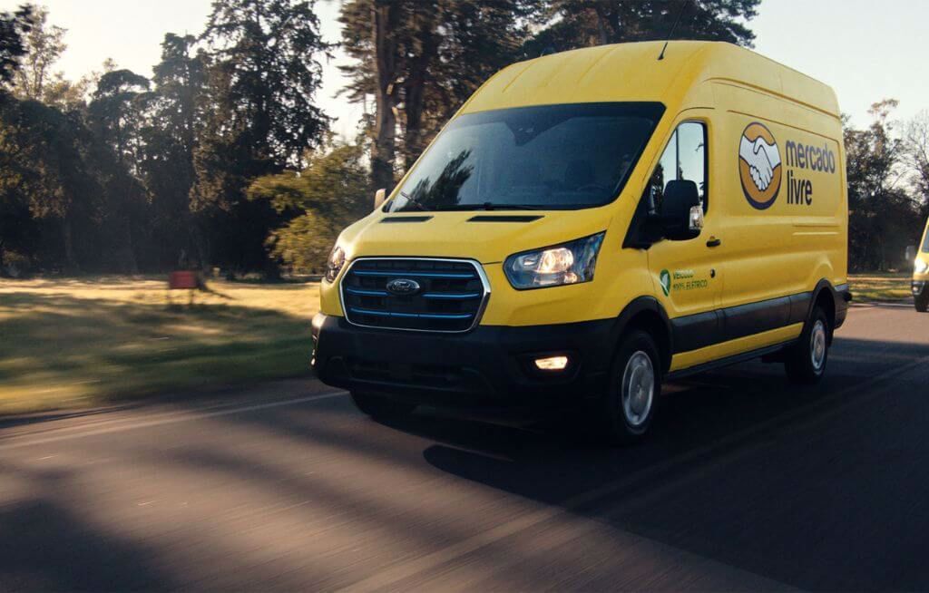 van amarela de entrega de last mile do mercado livre