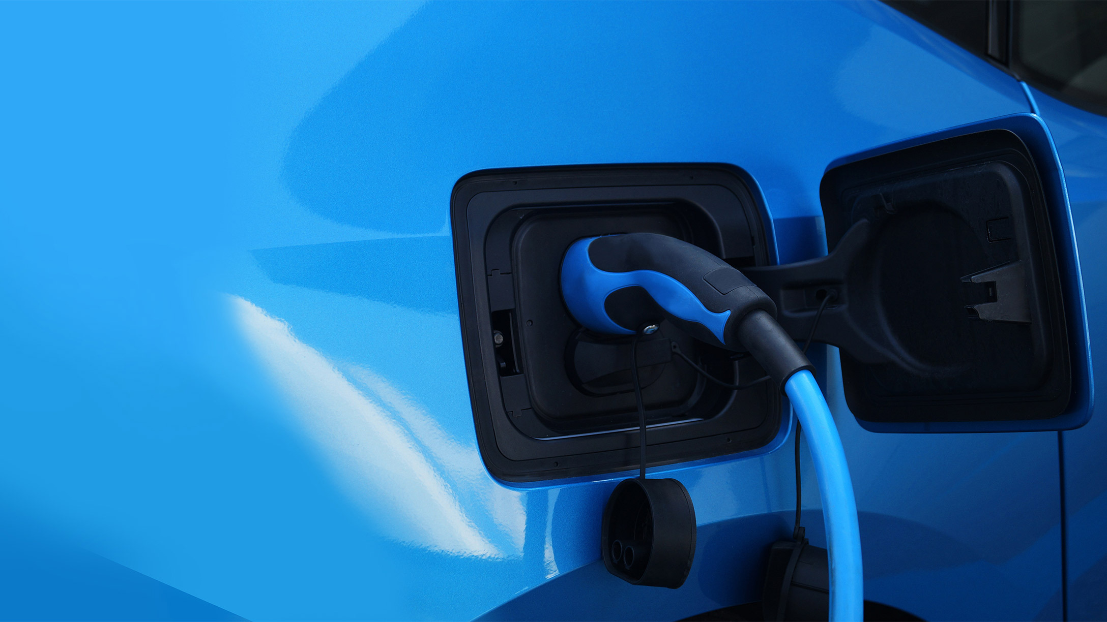 Image of a plug EV