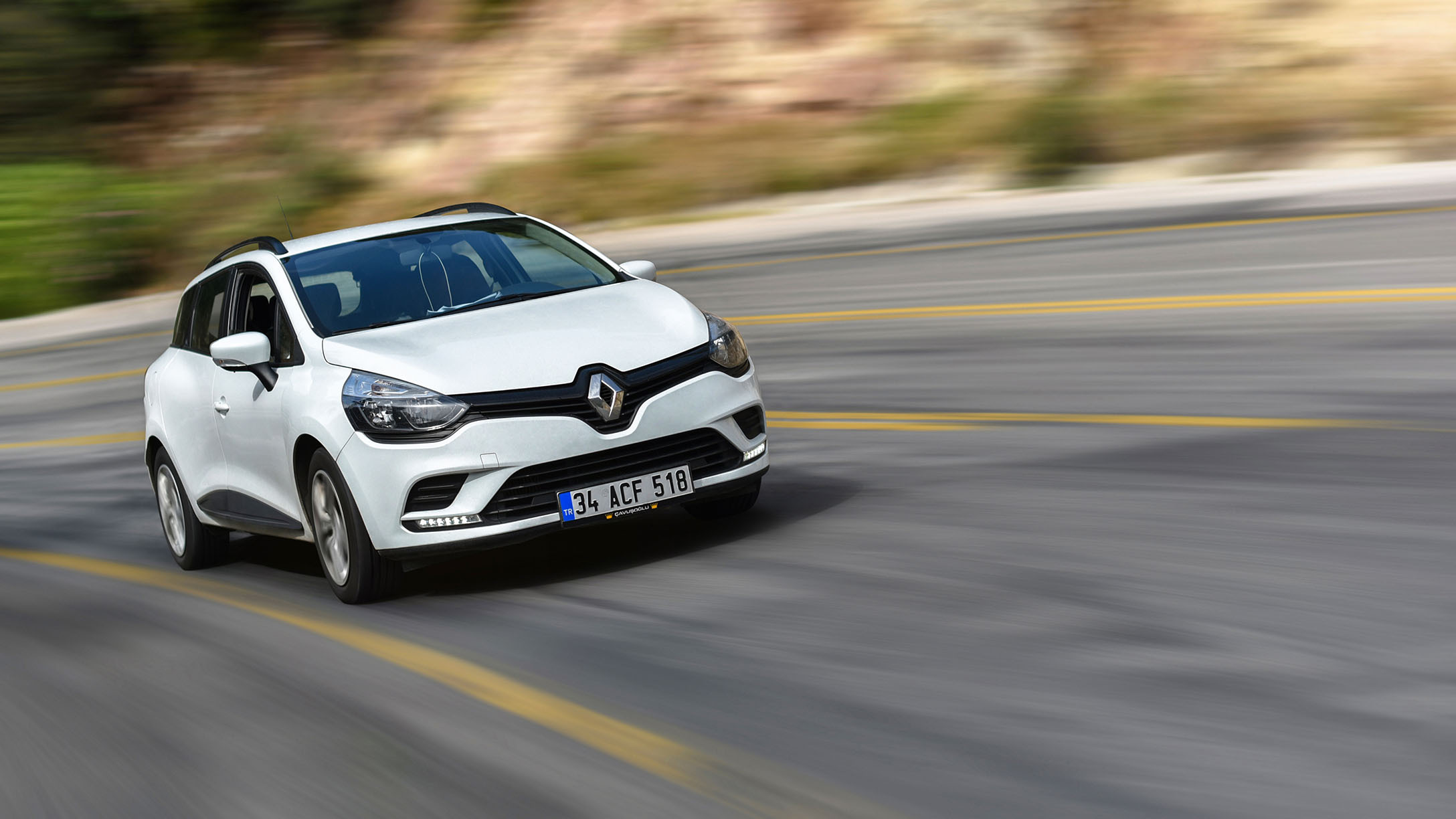 Geotab Launches Integrated Telematics Collaboration with Renault to Provide Turnkey Connectivity for Fleet Managers